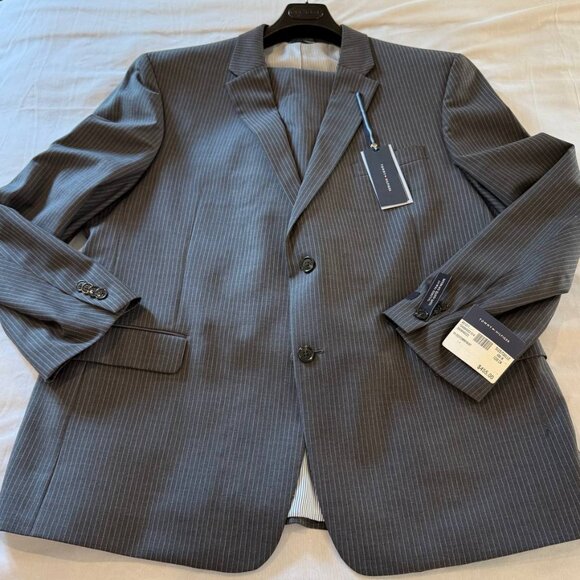 Tommy Hilfiger Suit Charcoal Pinstripe 2 Piece Men’s Size 48R Jacket - Picture 1 of 17